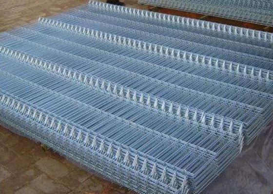 China 4X4 Curved Welded Wire Garden Fencing Safety For Farms / Schools supplier