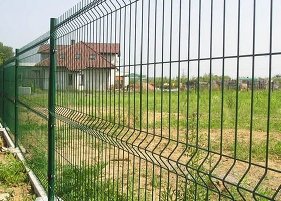 China 3D Curved Garden Mesh Fencing Square Post With 2.0-6.0mm Wire Gauge supplier