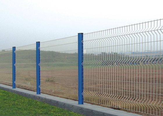 China Galvanized Garden Mesh Fencing Panel , 2 X 2 Welded Wire Mesh Panels supplier