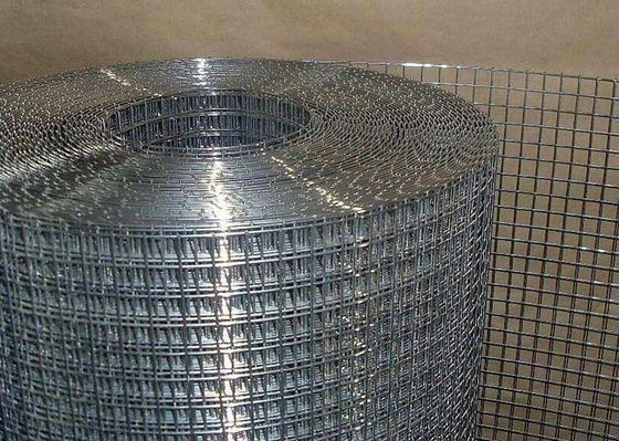 China 1/4 inch Building Material Galvanised Mesh Roll , Heavy Gauge Welded Wire Fence Panels supplier