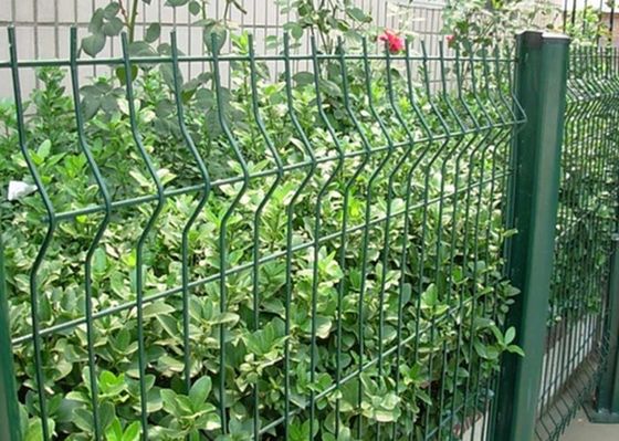 China Green Welded Wire Garden Fence Decoration With 1.5-3.0m Width supplier