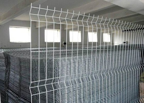 China Professional Welded Wire Garden Mesh Fencing Panels Hot Dipped Galvanized supplier