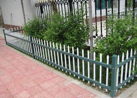 China Powder Coated Metal Garden Fence Panels Decorative With 0.3-6m Length supplier