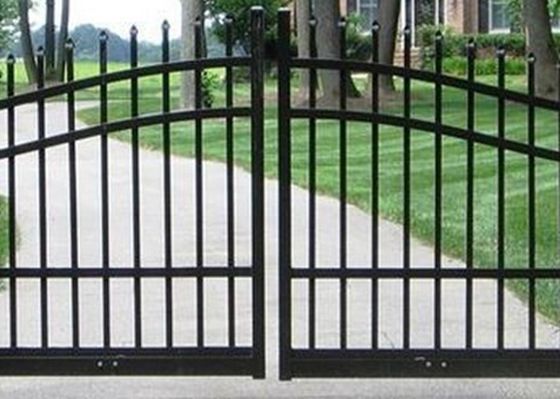 China Outdoor Decoration Automatic Driveway Gates For Garden / Residential , Eco Friendly supplier
