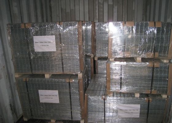 China Construction 2 X 2 Welded Wire Mesh Panels Security For Commercial Grounds supplier