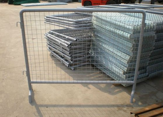 China Hot Dipped Galvanized Temporary Construction Fence For Sports / Concerts supplier