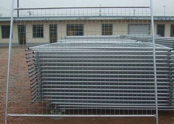 China Portable Security Temporary Construction Fence 5.0mm Dia For Swimming Pool supplier