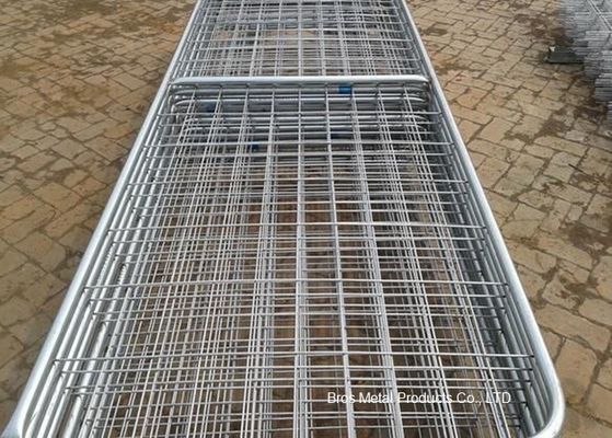China Metal Cattle Fence Panels , Galvanized Field Fence For Livestock supplier