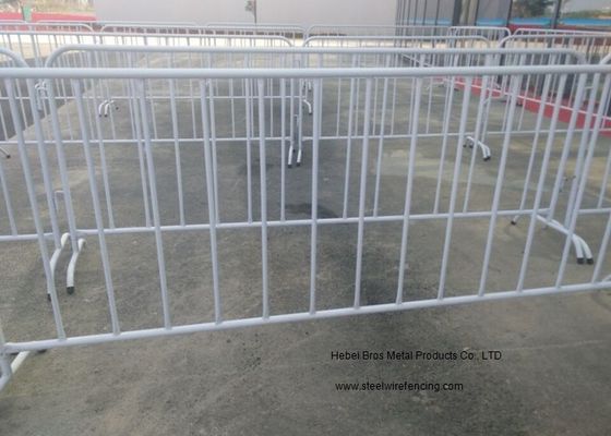 China Crowd Control Temporary Backyard Fence For Safety Traffic Management supplier